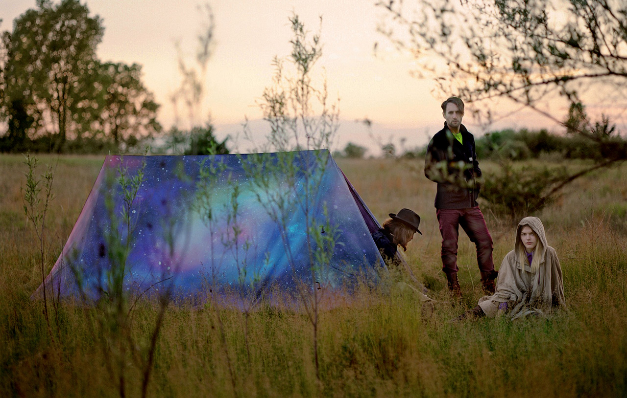 01_editorial_tent-1